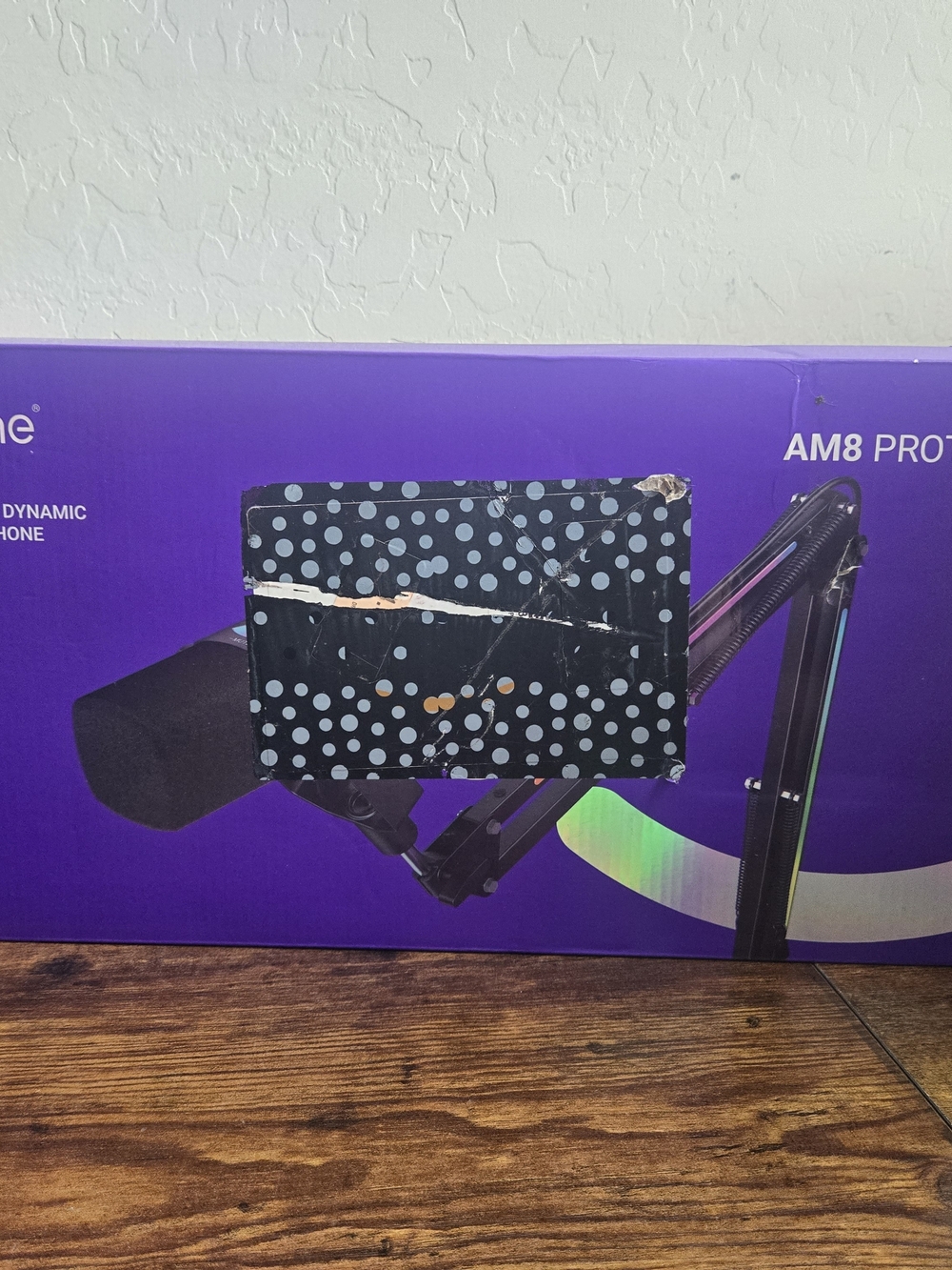 FIFINE AmpliGame AM8 PROT Pink USB/XLR Dynamic Streaming Microphone Kit with Boo